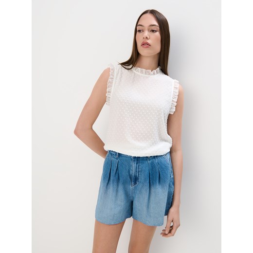 Mohito - Elegancki top ze stójką - biały ze sklepu Mohito w kategorii Bluzki damskie - zdjęcie 183934017