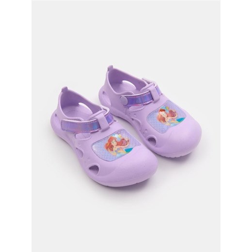 Sinsay - Sandały a efektem holograficznym Disney Princess - fioletowy ze sklepu Sinsay w kategorii Sandały dziecięce - zdjęcie 183937119