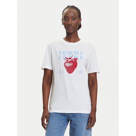 Tommy Jeans T-Shirt Strawberry DW0DW20894 Biały Relaxed Fit ze sklepu MODIVO w kategorii Bluzki damskie - zdjęcie 183938205