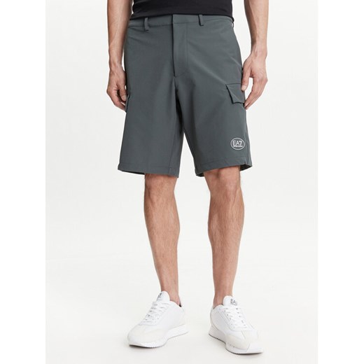 EA7 Emporio Armani Szorty sportowe 7M000196 AF13554 U8109 Szary Regular Fit ze sklepu MODIVO w kategorii Spodenki męskie - zdjęcie 183938209