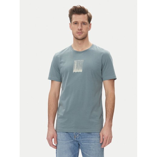 Calvin Klein Jeans T-Shirt Brush Stroke J30J327522 Niebieski Regular Fit ze sklepu MODIVO w kategorii T-shirty męskie - zdjęcie 183941608