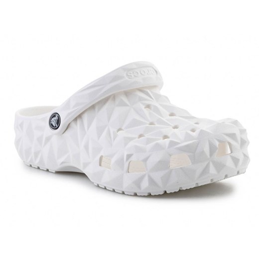Klapki Crocs Classic Geometric Clog 209563-100 białe ze sklepu ButyModne.pl w kategorii Klapki damskie - zdjęcie 183944206