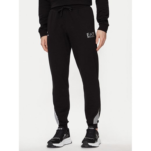EA7 Emporio Armani Spodnie dresowe 3DPP70 PJLIZ 1200 Czarny Regular Fit ze sklepu MODIVO w kategorii Spodnie męskie - zdjęcie 183945079