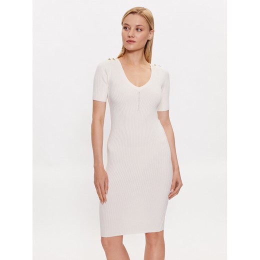 Marciano Guess Sukienka dzianinowa 3YGK01 5613Z Biały Bodycon Fit ze sklepu MODIVO w kategorii Sukienki - zdjęcie 183945999