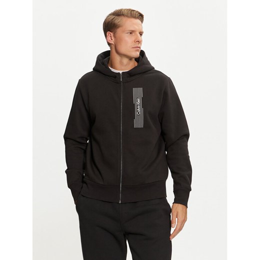 Calvin Klein Bluza Horizontal Logo K10K113550 Czarny Regular Fit ze sklepu MODIVO w kategorii Bluzy męskie - zdjęcie 183946965