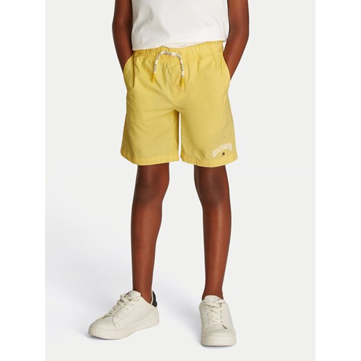 Tommy Hilfiger Szorty sportowe KB0KB09642 Żółty Regular Fit ze sklepu MODIVO w kategorii Spodenki chłopięce - zdjęcie 183947447