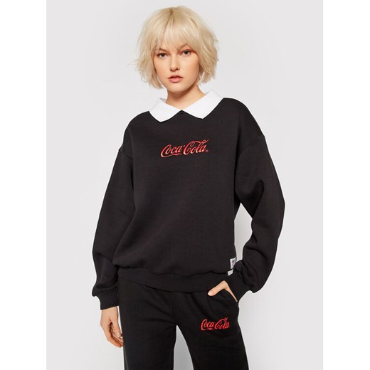 Local Heroes Bluza COCA-COLA Collar LHCCS008 Czarny Oversize ze sklepu MODIVO w kategorii Bluzy damskie - zdjęcie 183947707