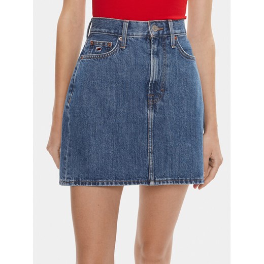 Tommy Jeans Spódnica jeansowa DW0DW17667 Niebieski Mom Fit ze sklepu MODIVO w kategorii Spódnice - zdjęcie 183948326