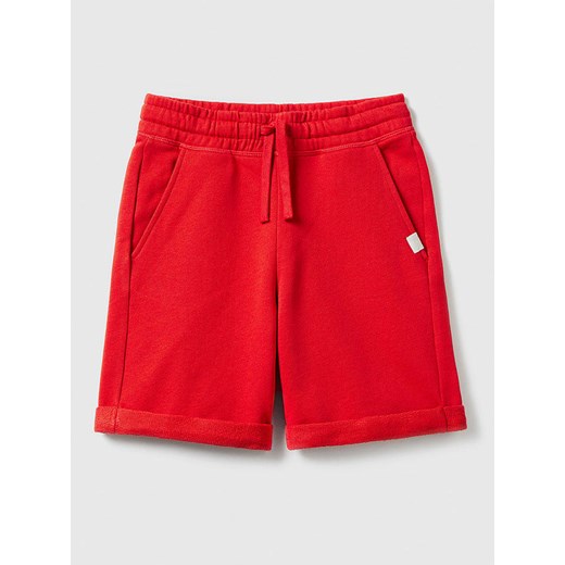 Benetton Bermudy w kolorze czerwonym ze sklepu Limango Polska w kategorii Spodenki chłopięce - zdjęcie 183969265