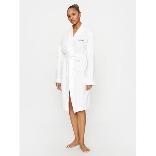 Calvin Klein Underwear Szlafrok 000QS7053E Biały ze sklepu MODIVO w kategorii Szlafroki damskie - zdjęcie 183985287