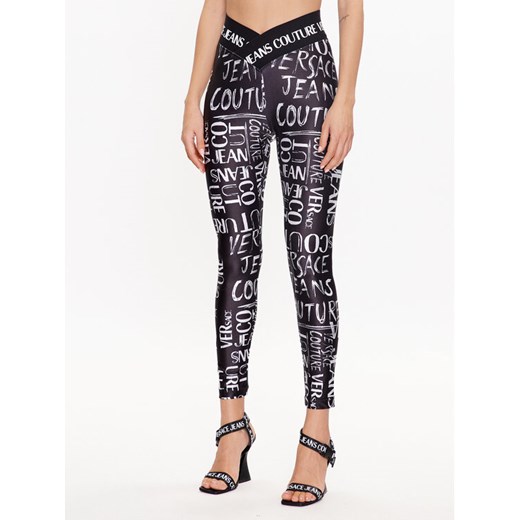 Versace Jeans Couture Legginsy 74HAC113 Czarny Regular Fit ze sklepu MODIVO w kategorii Spodnie damskie - zdjęcie 183985337