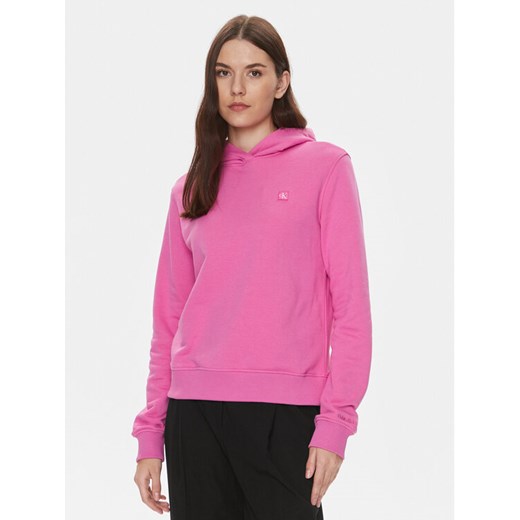 Calvin Klein Jeans Bluza Embro Badge J20J223227 Różowy Regular Fit ze sklepu MODIVO w kategorii Bluzy damskie - zdjęcie 183985905