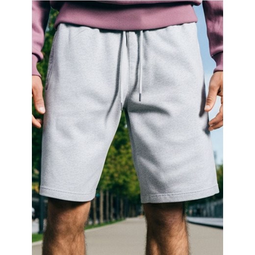 Sinsay - Szorty jogger - kremowy ze sklepu Sinsay w kategorii Spodenki męskie - zdjęcie 183998216