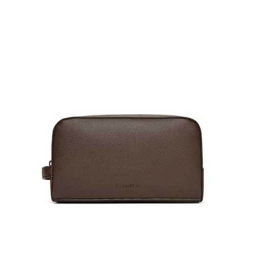 Kosmetyczka Calvin Klein Micropebble Washbag/Dopp Kit LV04D1036G Brązowy ze sklepu eobuwie.pl w kategorii Kosmetyczki - zdjęcie 184002486