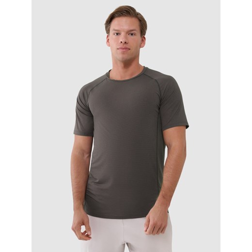 Męska koszulka treningowa 4F 4FWSS25TFTSM1217 - brązowa ze sklepu Sportstylestory.com w kategorii T-shirty męskie - zdjęcie 184004597