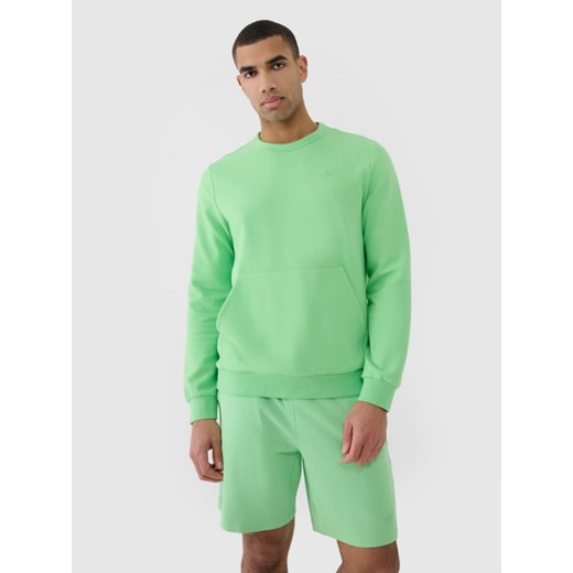 Męska bluza dresowa nierozpinana bez kaptura 4F 4FRSS25TSWSM2149 - zielona ze sklepu Sportstylestory.com w kategorii Bluzy męskie - zdjęcie 184004736