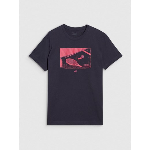 Męski t-shirt z nadrukiem 4F 4FRSS25TTSHM2980 - granatowy ze sklepu Sportstylestory.com w kategorii T-shirty męskie - zdjęcie 184006609