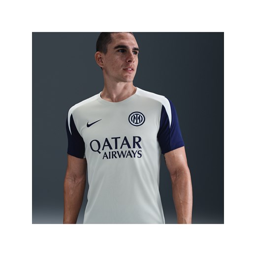 Męska koszulka piłkarska z krótkim rękawem Nike Dri-FIT Inter Mediolan Strike - Szary ze sklepu Nike poland w kategorii T-shirty męskie - zdjęcie 184007065