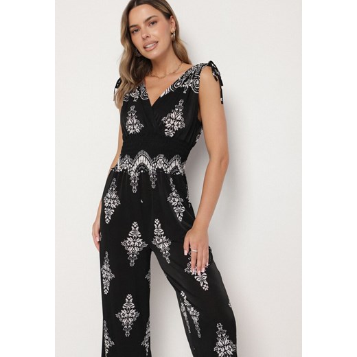 Czarny Kombinezon w Orientalny Wzór z Dekoltem w Serek Izena M born2be.pl