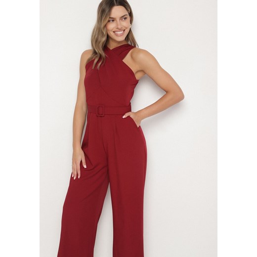 Bordowy Taliowany Kombinezon Ozdobiony Paskiem Dollivia M born2be.pl