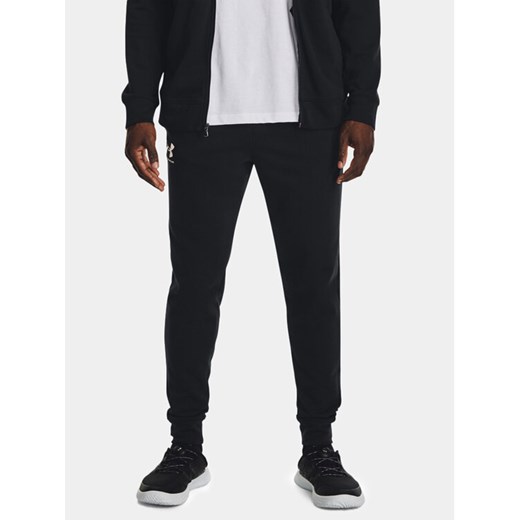 Under Armour Spodnie dresowe Ua Rival Terry Jogger 1380843-001 Czarny Fitted Fit ze sklepu MODIVO w kategorii Spodnie męskie - zdjęcie 184016245
