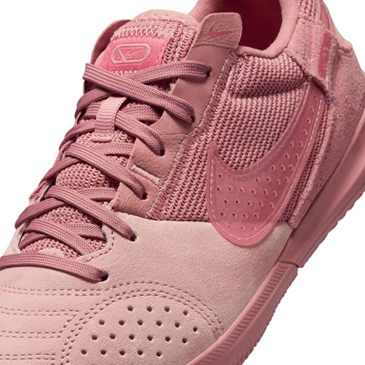 Buty sportowe dziecięce różowe Nike sznurowane