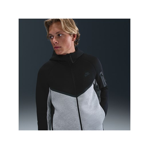 Męska bluza z kapturem i zamkiem na całej długości Windrunner Nike Tech - Czerń ze sklepu Nike poland w kategorii Bluzy męskie - zdjęcie 184026645