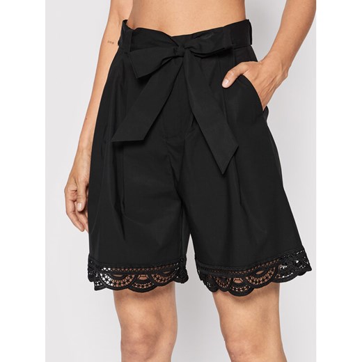 TWINSET Szorty materiałowe 221TT2136 Czarny Loose Fit ze sklepu MODIVO w kategorii Szorty - zdjęcie 184035846