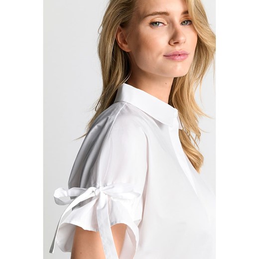 Rich &amp; Royal Bluzka w kolorze białym Rich & Royal 38 wyprzedaż Limango Polska
