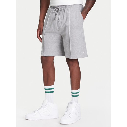 United Colors Of Benetton Szorty sportowe 342ZU900X Szary Regular Fit ze sklepu MODIVO w kategorii Spodenki męskie - zdjęcie 184048925