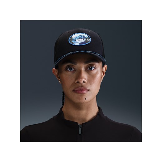 Czapka outdoorowa z daszkiem o wzmocnionej konstrukcji Nike Rise - Czerń ze sklepu Nike poland w kategorii Czapki z daszkiem męskie - zdjęcie 184055666