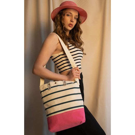 Torba plażowa Casual stripes tr24176-2, Kolor biało-fuksjowy, Rozmiar uniwersalny, Art of Polo ze sklepu Primodo w kategorii Torby letnie - zdjęcie 184059536