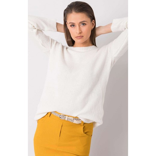 Klasyczny sweter damski ecru 258-SW-4771.37P, Kolor ecru, Rozmiar one size, Rue Paris ze sklepu Primodo w kategorii Swetry damskie - zdjęcie 184081589