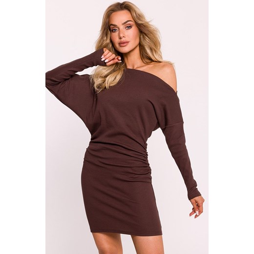 Prążkowana sukienka mini z odkrytymi ramionami brązowa M818, Kolor brązowy, Rozmiar 2XL/3XL, MOE ze sklepu Primodo w kategorii Sukienki - zdjęcie 184083889