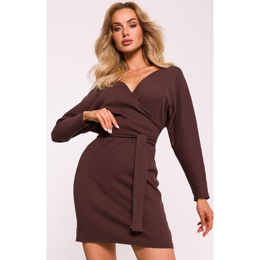 Prążkowana sukienka mini z paskiem brązowa M819, Kolor brązowy, Rozmiar 2XL/3XL, MOE ze sklepu Primodo w kategorii Sukienki - zdjęcie 184083909