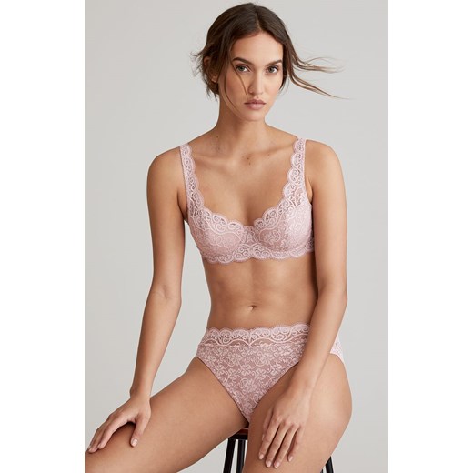 Triumph Amourette 300 Magic Wire Tai02 figi 10158148, Kolor brudny róż, Rozmiar 36, Triumph ze sklepu Primodo w kategorii Majtki damskie - zdjęcie 184093265