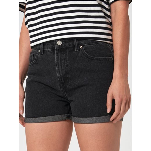 Sinsay - Szorty jeansowe mom high waist - czarny ze sklepu Sinsay w kategorii Szorty - zdjęcie 184100478