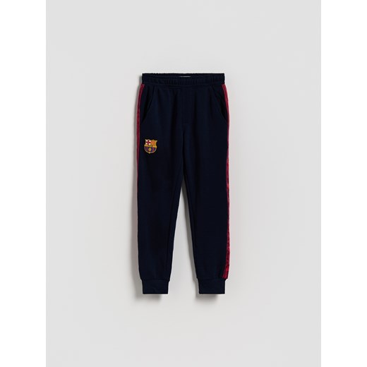 Reserved - Spodnie FC Barcelona - granatowy ze sklepu Reserved w kategorii Spodnie chłopięce - zdjęcie 184101318