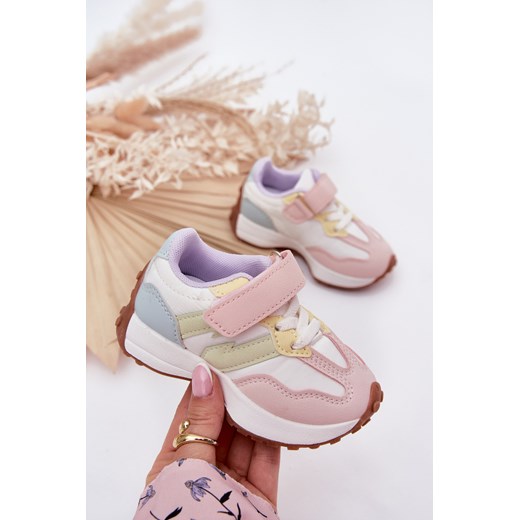 Buty Sportowe Sneakersy Dziewczęce Jednorożce Przypinka Białe Thalia ze sklepu ZAZOO w kategorii Buty sportowe dziecięce - zdjęcie 184109706