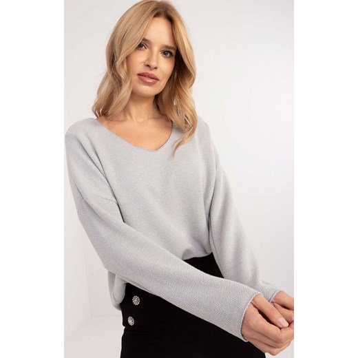 Jasnoszary sweter oversize DHJ-BZ-19238.26, Kolor jasnoszary, Rozmiar uniwersalny, ITALY MODA ze sklepu Intymna w kategorii Swetry damskie - zdjęcie 184123099