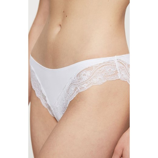 Triumph Lovely Micro Tai figi 10182556, Kolor biały, Rozmiar L, Triumph ze sklepu Intymna w kategorii Majtki damskie - zdjęcie 184150899