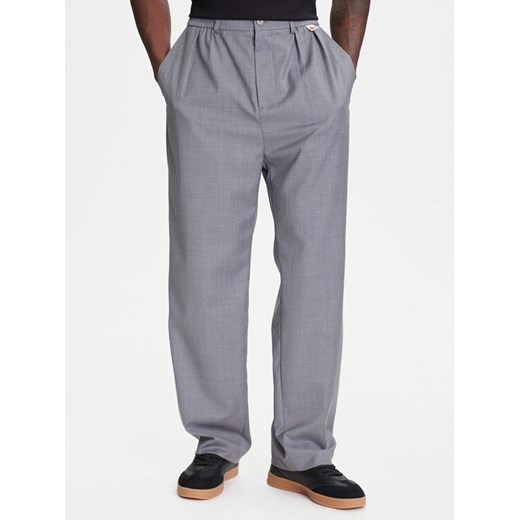 Kappa Spodnie materiałowe 62131TW Szary Regular Fit ze sklepu MODIVO w kategorii Spodnie męskie - zdjęcie 184162856