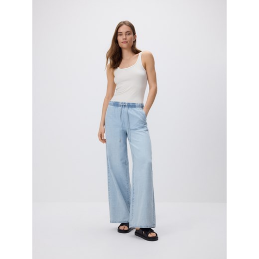 Reserved - Jeansy wide leg ze sznurkiem - niebieski ze sklepu Reserved w kategorii Jeansy damskie - zdjęcie 184163928
