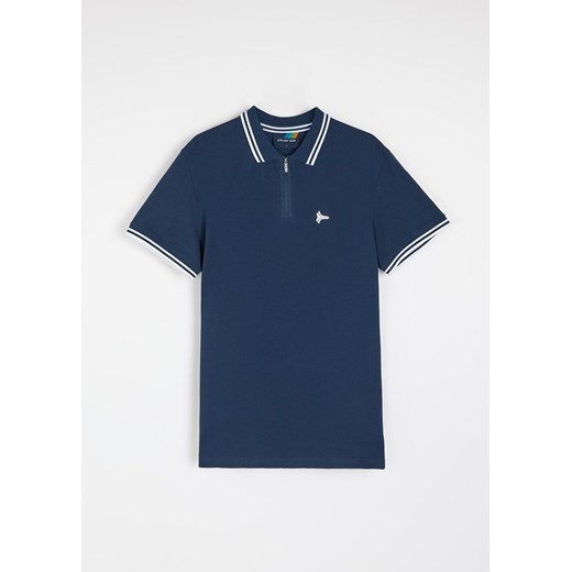 Koszulka polo z piki zapinana na zamek ze sklepu Diverse w kategorii T-shirty męskie - zdjęcie 184176005