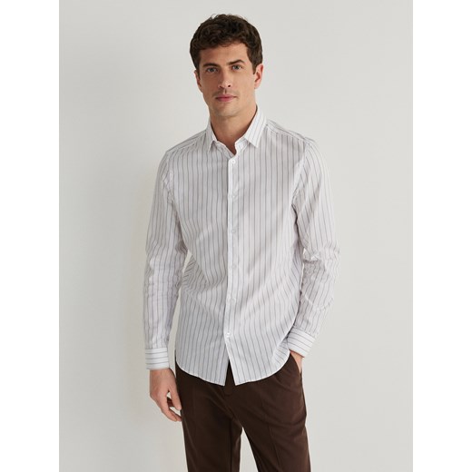 Reserved - Koszula slim fit w paski - biały ze sklepu Reserved w kategorii Koszule męskie - zdjęcie 184184818