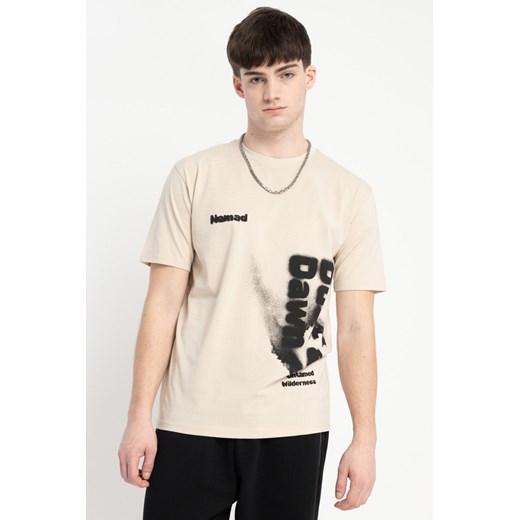 Beżowy t-shirt z autorską grafiką, rozmiar - 140, kolor - beżowy ze sklepu REPORTER w kategorii T-shirty chłopięce - zdjęcie 184194767
