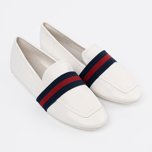 Balerinki na płaskiej podeszwie casual 