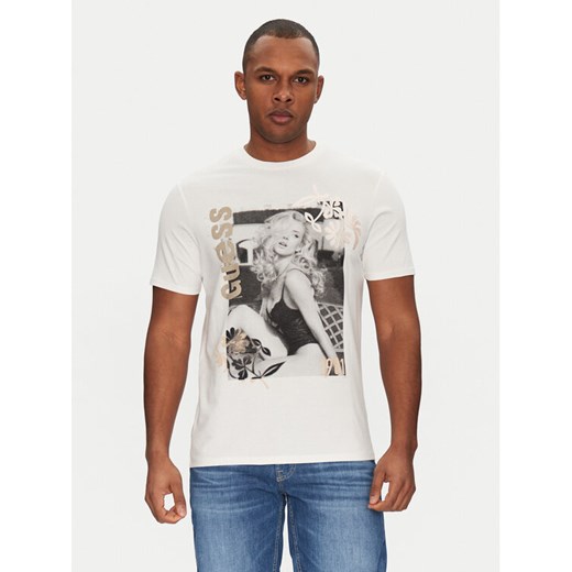 Guess T-Shirt M5GI33 KBW41 Biały Classic Fit ze sklepu MODIVO w kategorii T-shirty męskie - zdjęcie 184197137