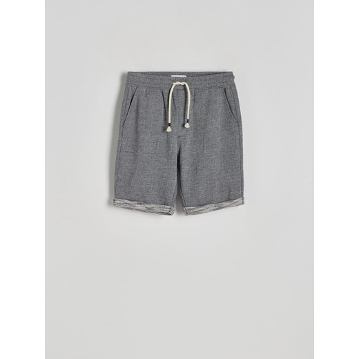 Reserved - Strukturalne szorty regular - granatowy ze sklepu Reserved w kategorii Spodenki męskie - zdjęcie 184204798