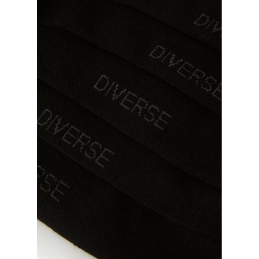 "} Diverse 43-46 Diverse